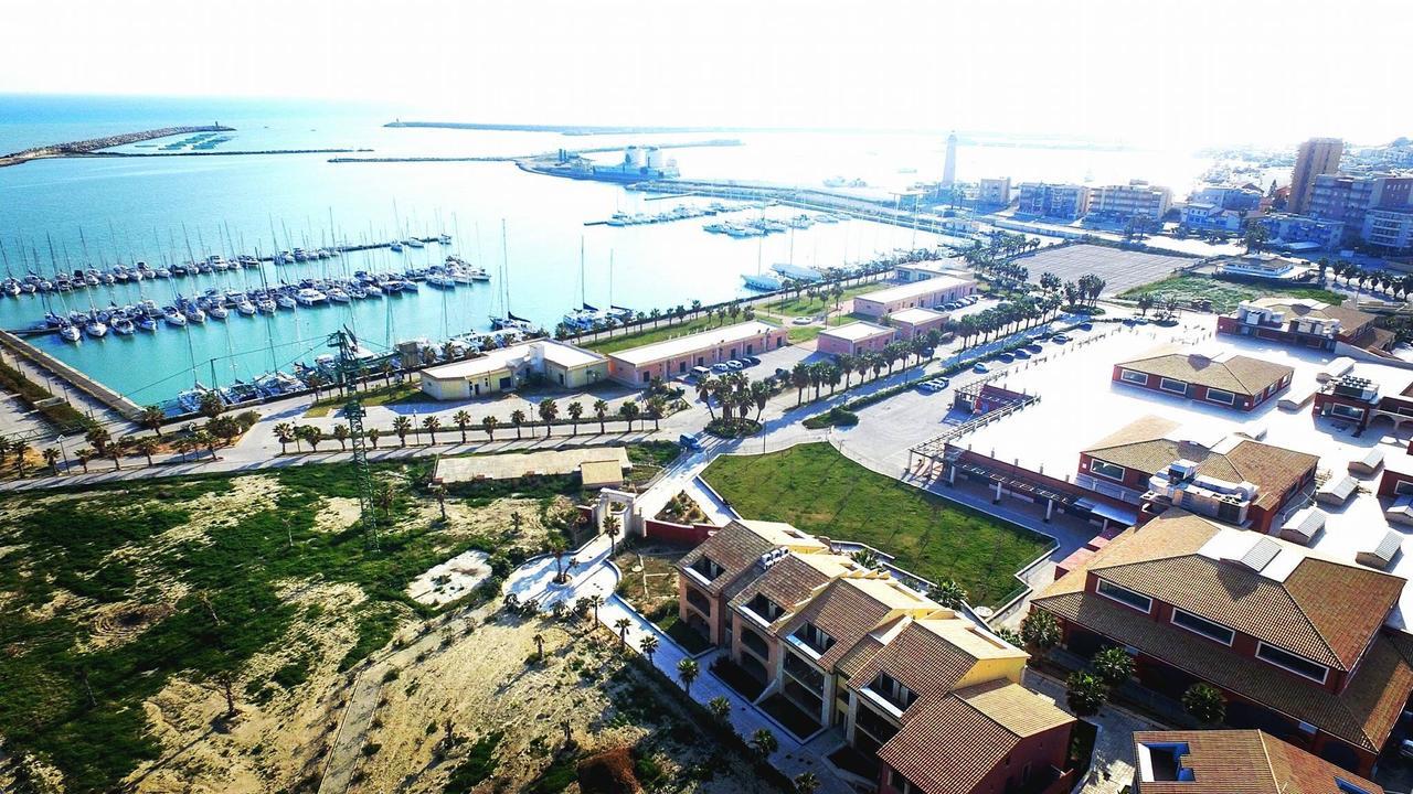ホテル Marina Di Cala Del Sole リカータ エクステリア 写真